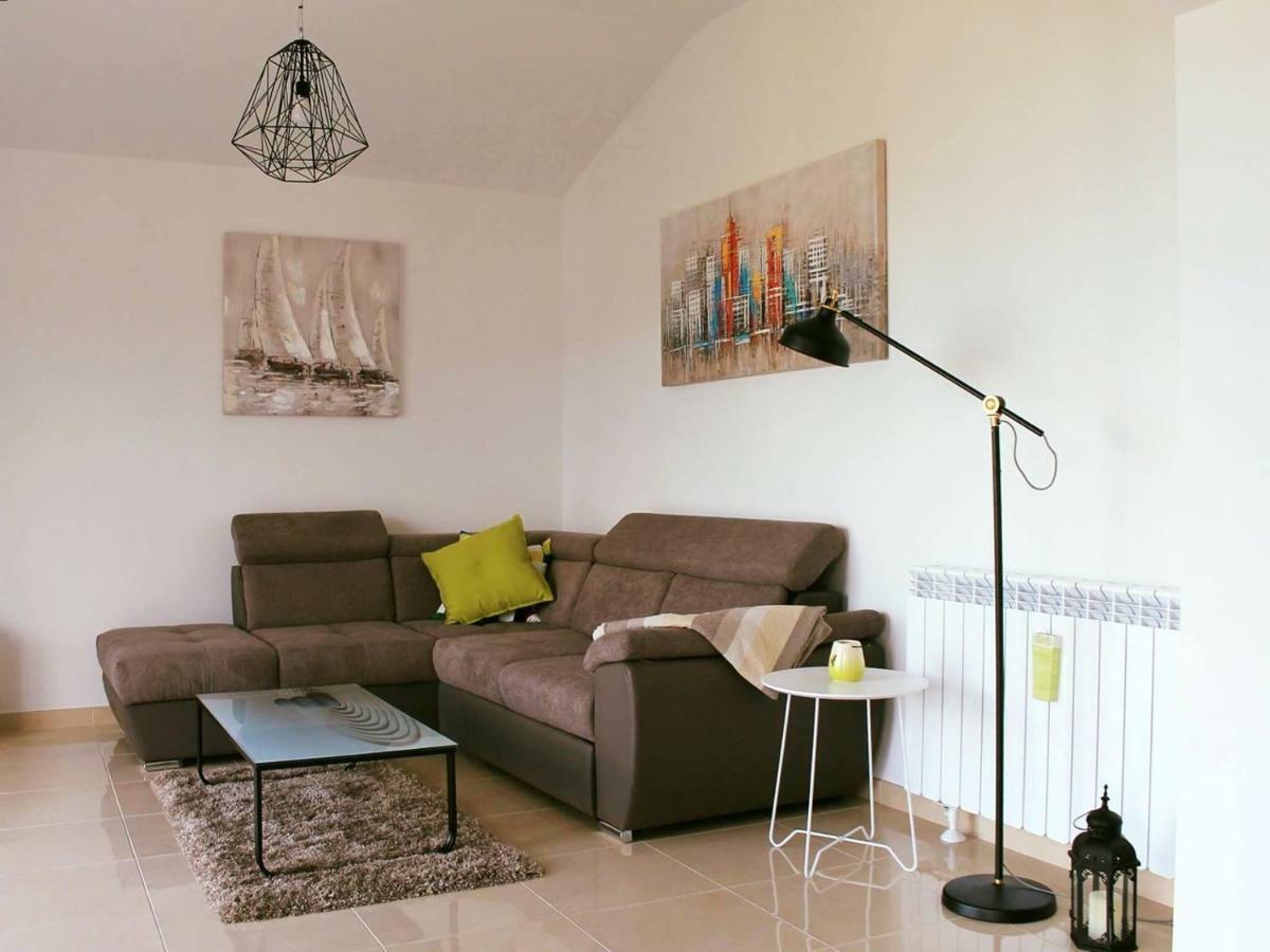 Apartman Ruza 2 Opric エクステリア 写真