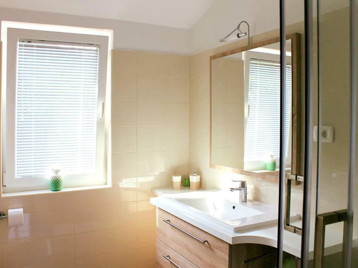 Apartman Ruza 2 Opric エクステリア 写真