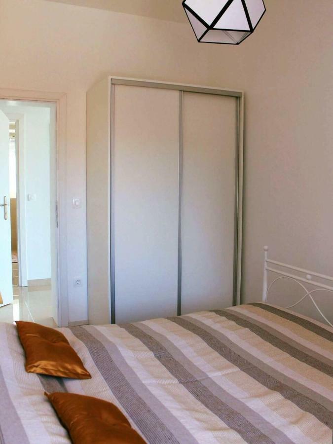 Apartman Ruza 2 Opric エクステリア 写真