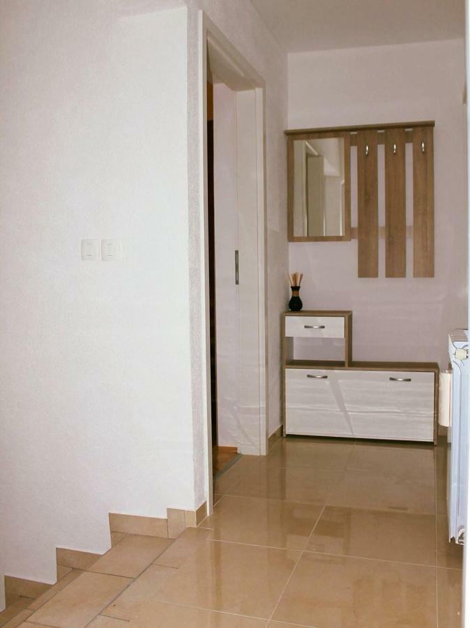 Apartman Ruza 2 Opric エクステリア 写真